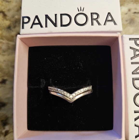 Pandora Tiara Rings - Stackable - Picture 3 of 12